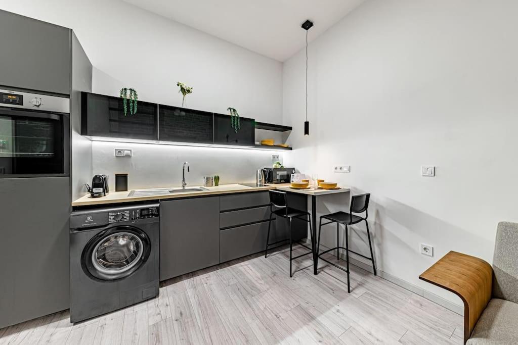 Apartamento Chic Loft Bp: Industrial Gem Budapest Exterior foto